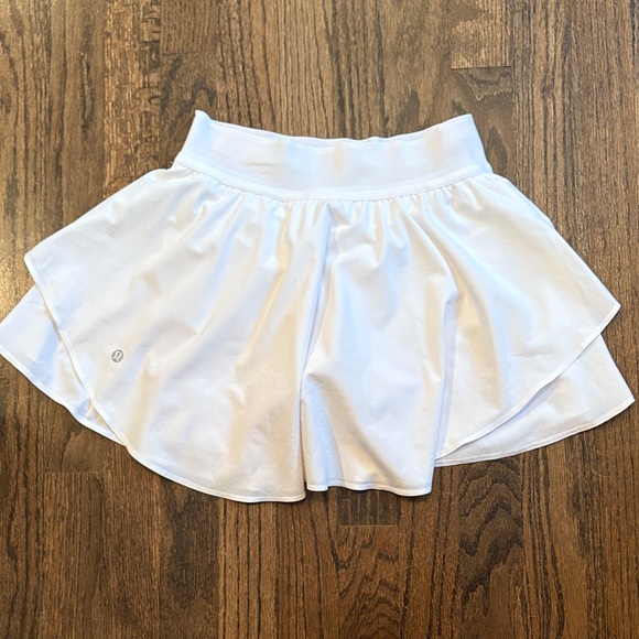 lululemon athletica Bright White Skater Skirt - Size 2 - Picture 1 of 3